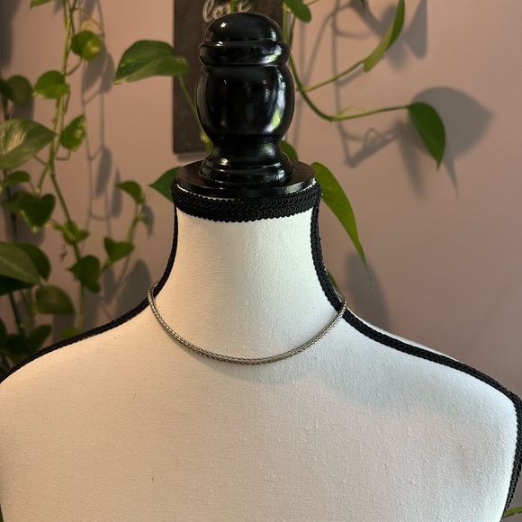 Vintage Woven Silver Necklace With Magnetic Closure. - Picture 1 of 16